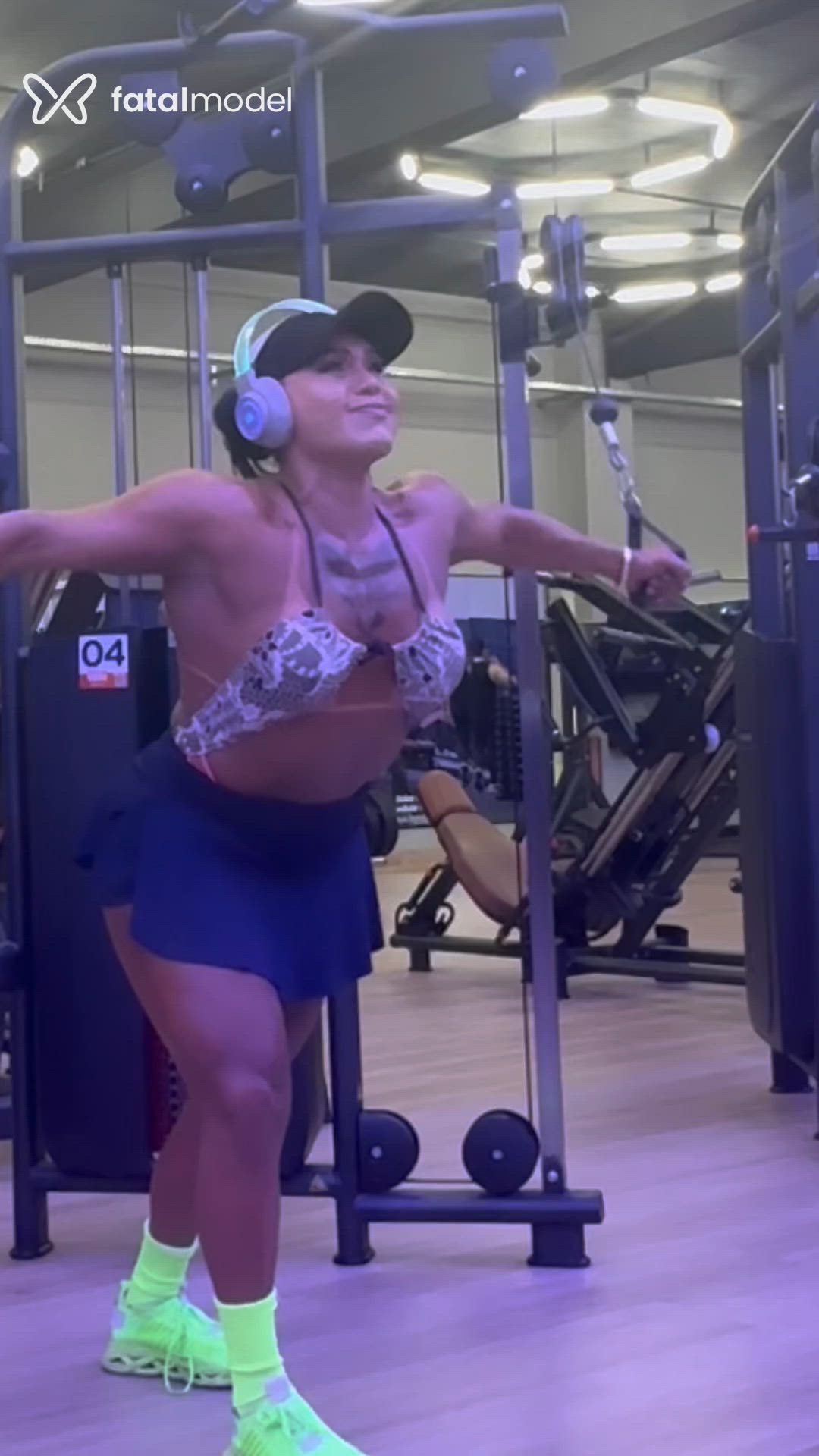 Acompanhante travesti morena (o) de olhos mel em São José Acompanhante travesti morena (o) de olhos mel em São José - Kamila atleta