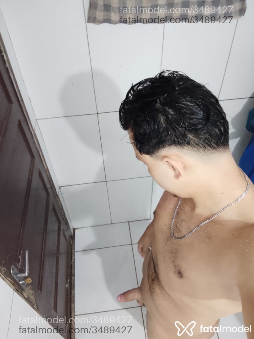 Acompanhante homem com cabelo castanho de olhos castanhos - Kaysilva Acompanhante homem com cabelo castanho de olhos castanhos - Kaysilva