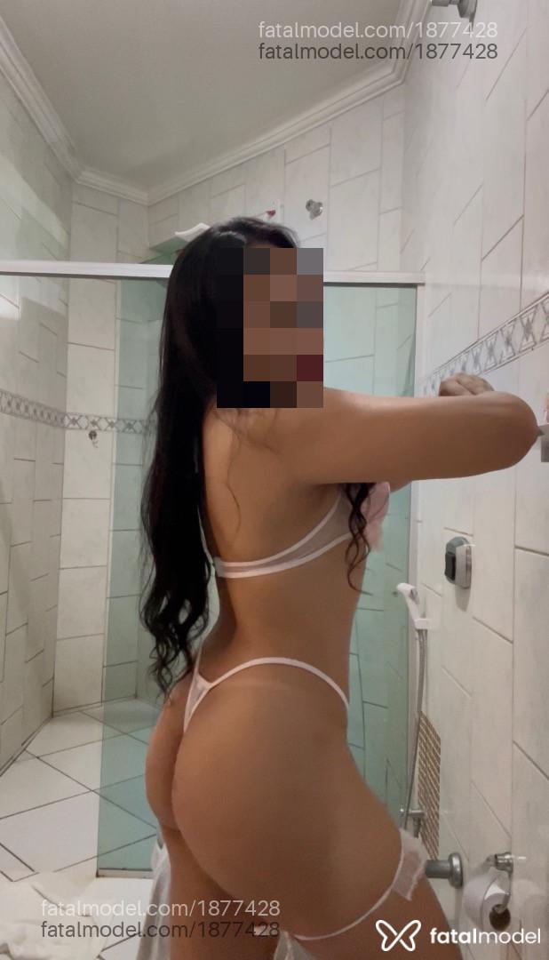 Acompanhante mulher morena (o) de olhos castanhos - Luna Viip Acompanhante mulher morena (o) de olhos castanhos - Luna Viip