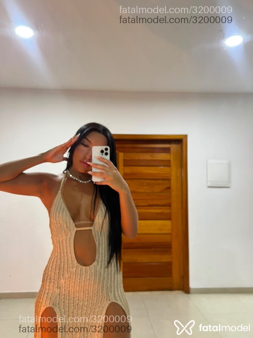 Acompanhante mulher morena (o) de olhos castanhos - Bruna