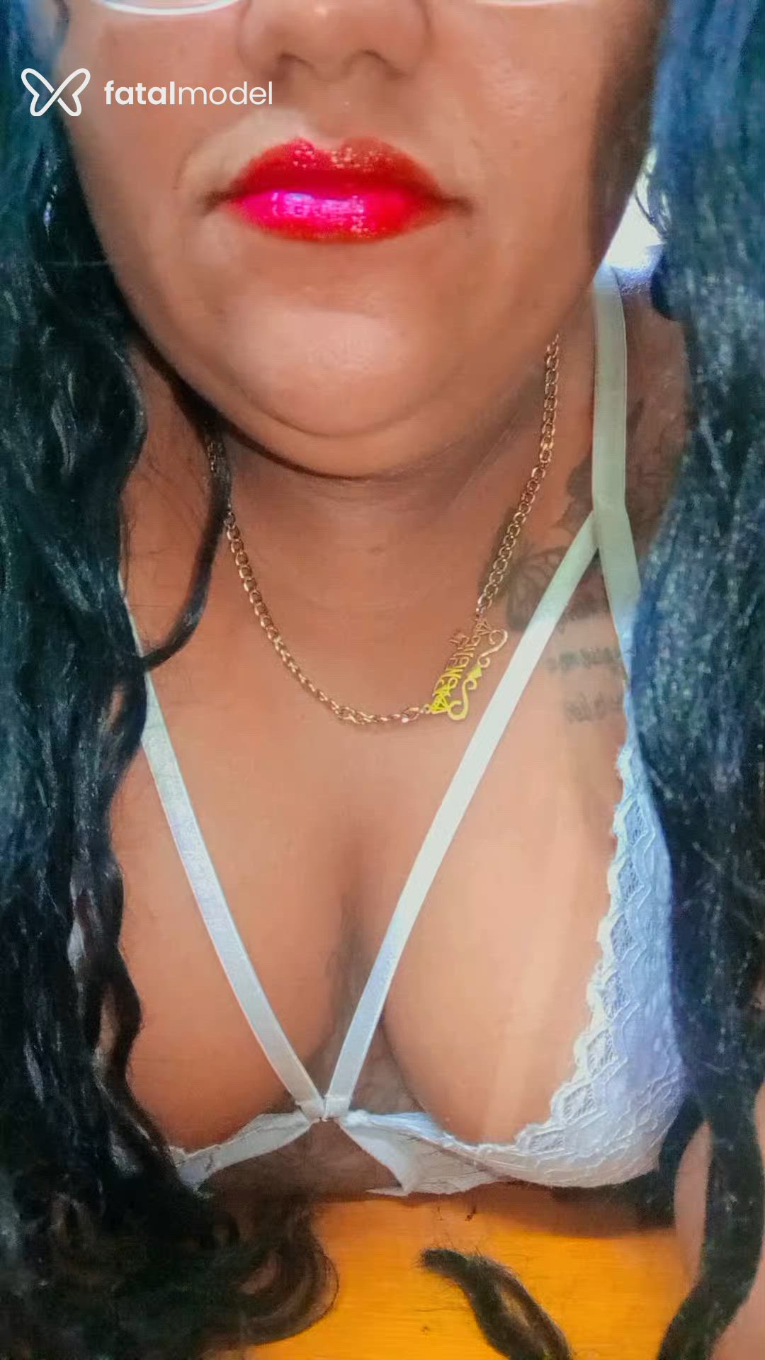 Acompanhante mulher morena (o) de olhos pretos - Sheylla