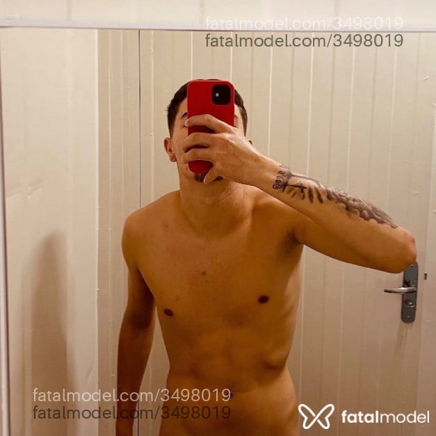 Acompanhante homem com cabelo castanho de olhos castanhos - Gabriel Lacerd