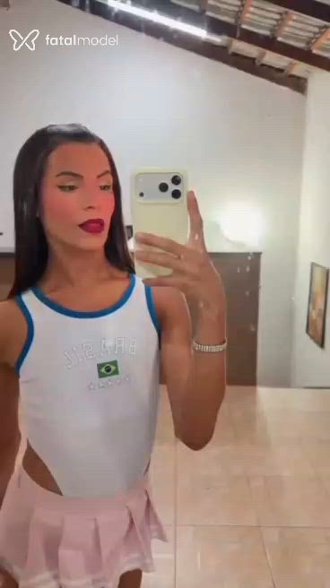 Acompanhante homem trans morena (o) de olhos castanhos - Kauany Soares