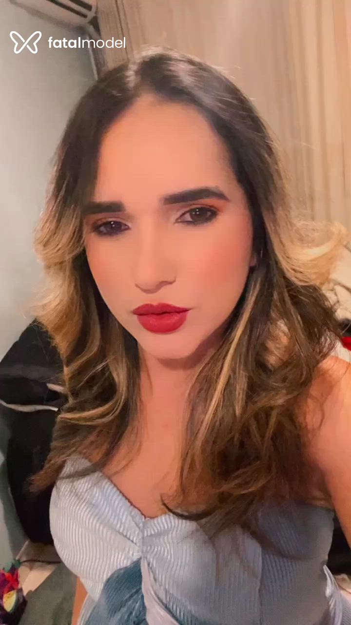 Acompanhante mulher loira (o) de olhos castanhos - Eva Santos