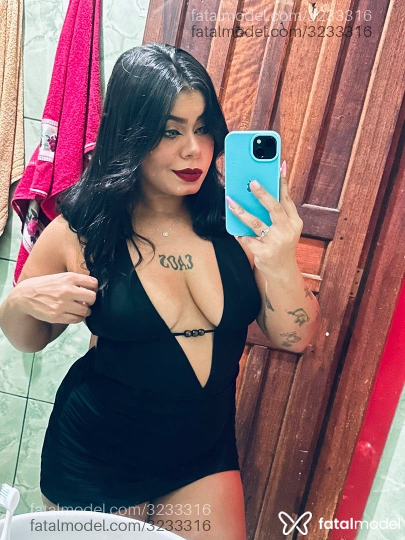 Acompanhante mulher morena (o) de olhos castanhos - Bruna
