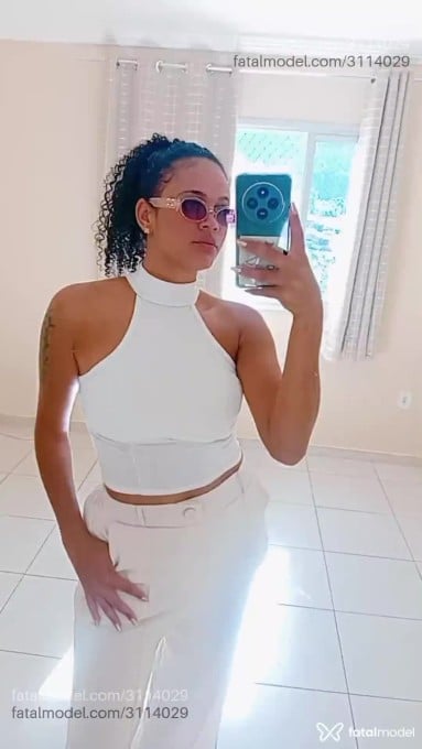 Acompanhante mulher morena (o) de olhos castanhos em Venda Nova do Imigrante Acompanhante mulher morena (o) de olhos castanhos em Venda Nova do Imigrante - Valentina Ravelli