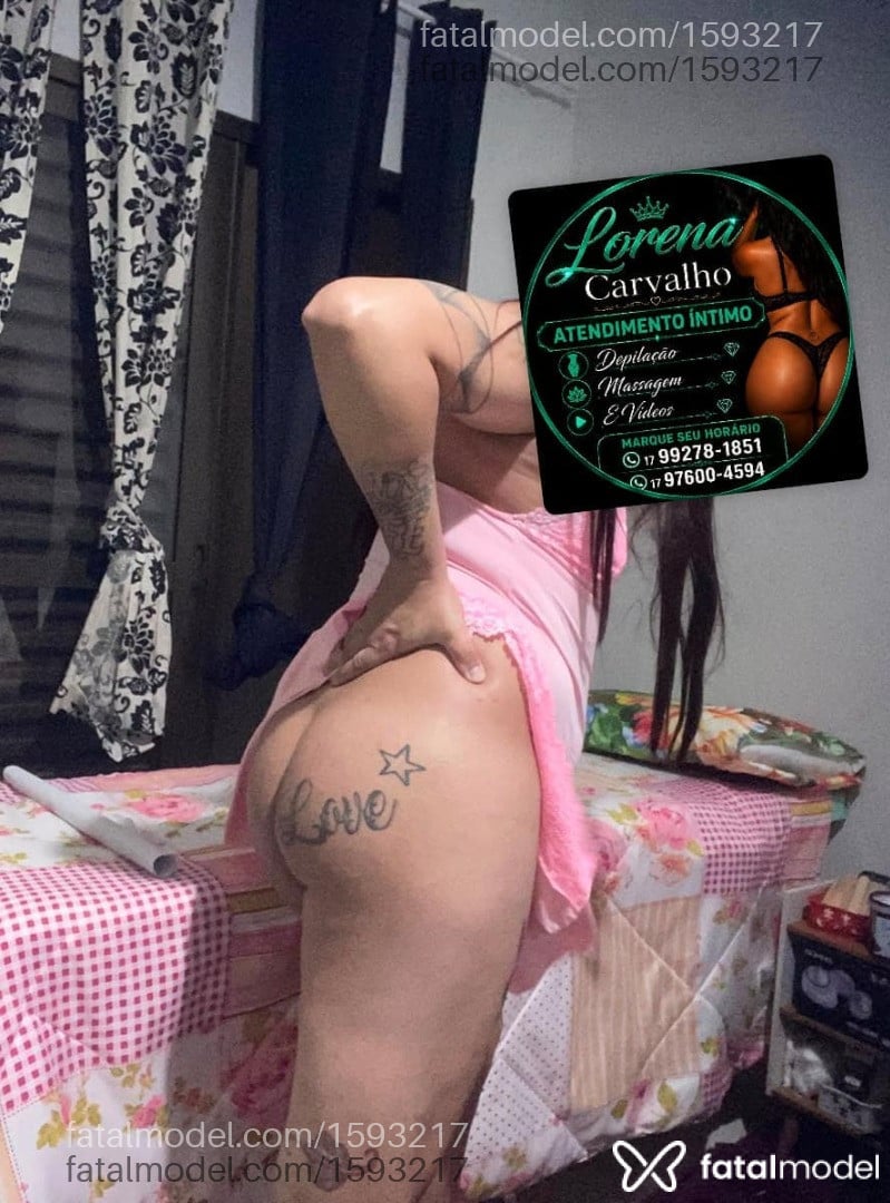 Acompanhante mulher trans ruiva (o) de olhos castanhos - Lorena Karvalho