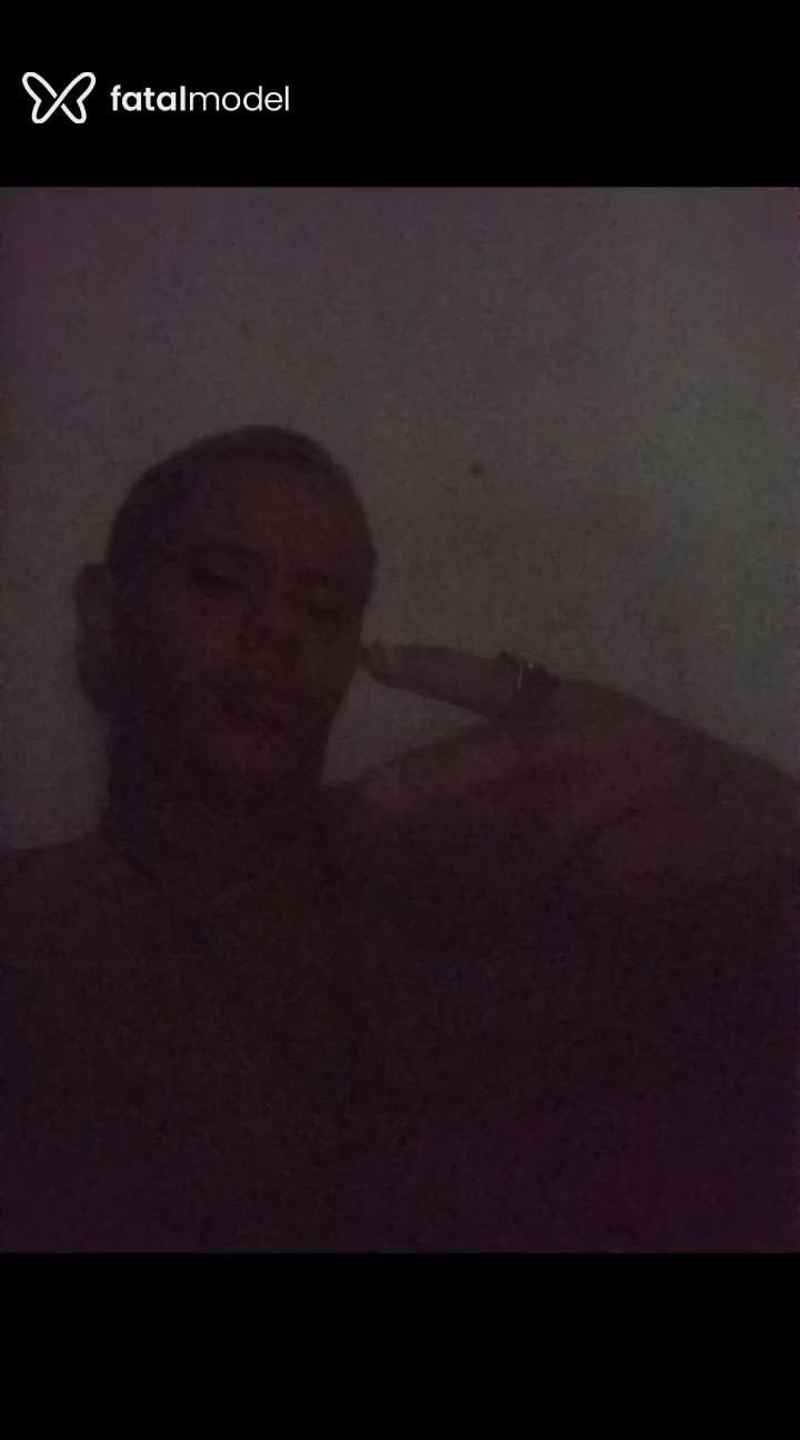 Acompanhante homem com cabelo castanho de olhos pretos - Comendor Acompanhante homem com cabelo castanho de olhos pretos - Comendor