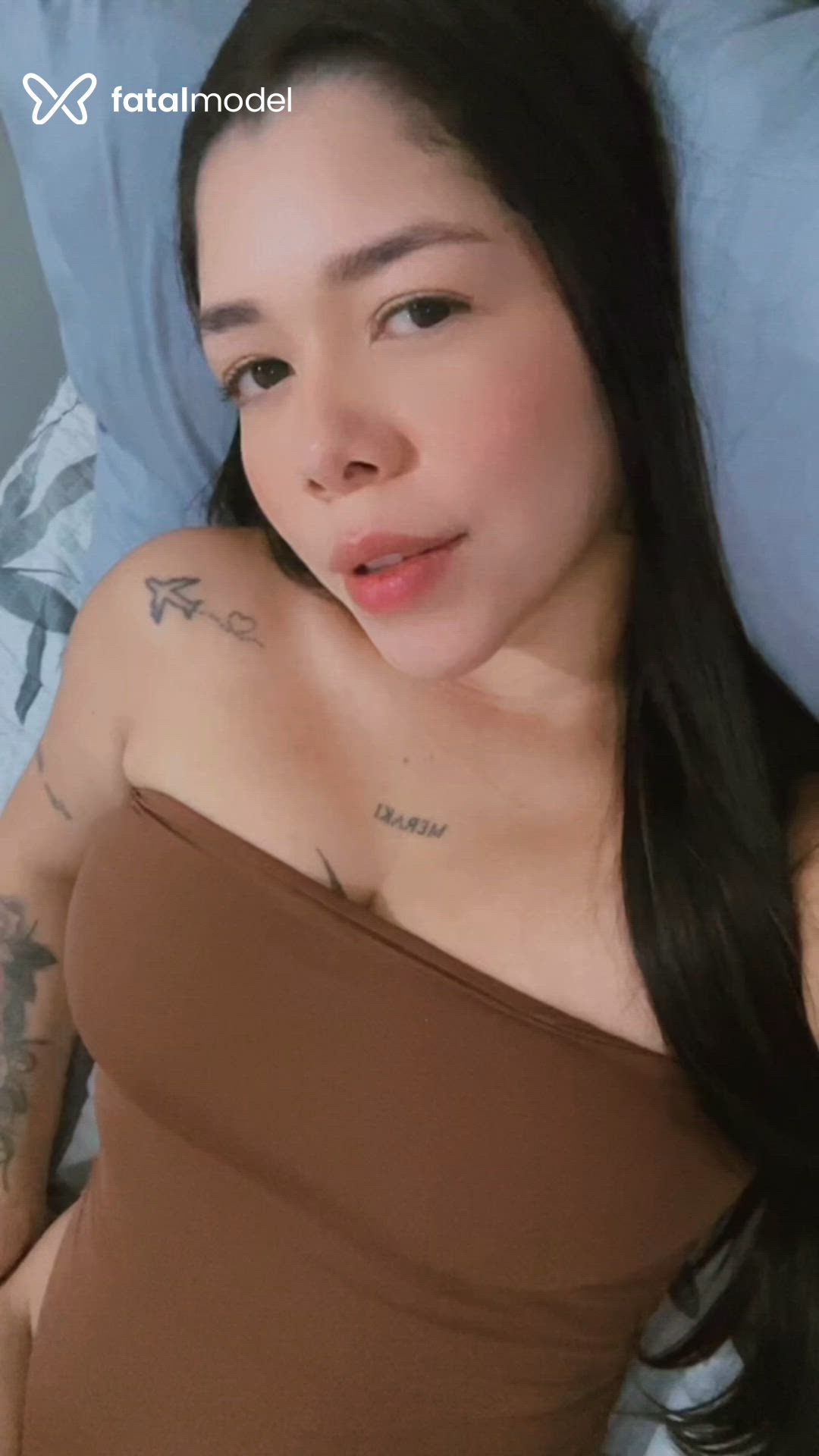 Acompanhante mulher morena (o) de olhos castanhos - Lara Moraes