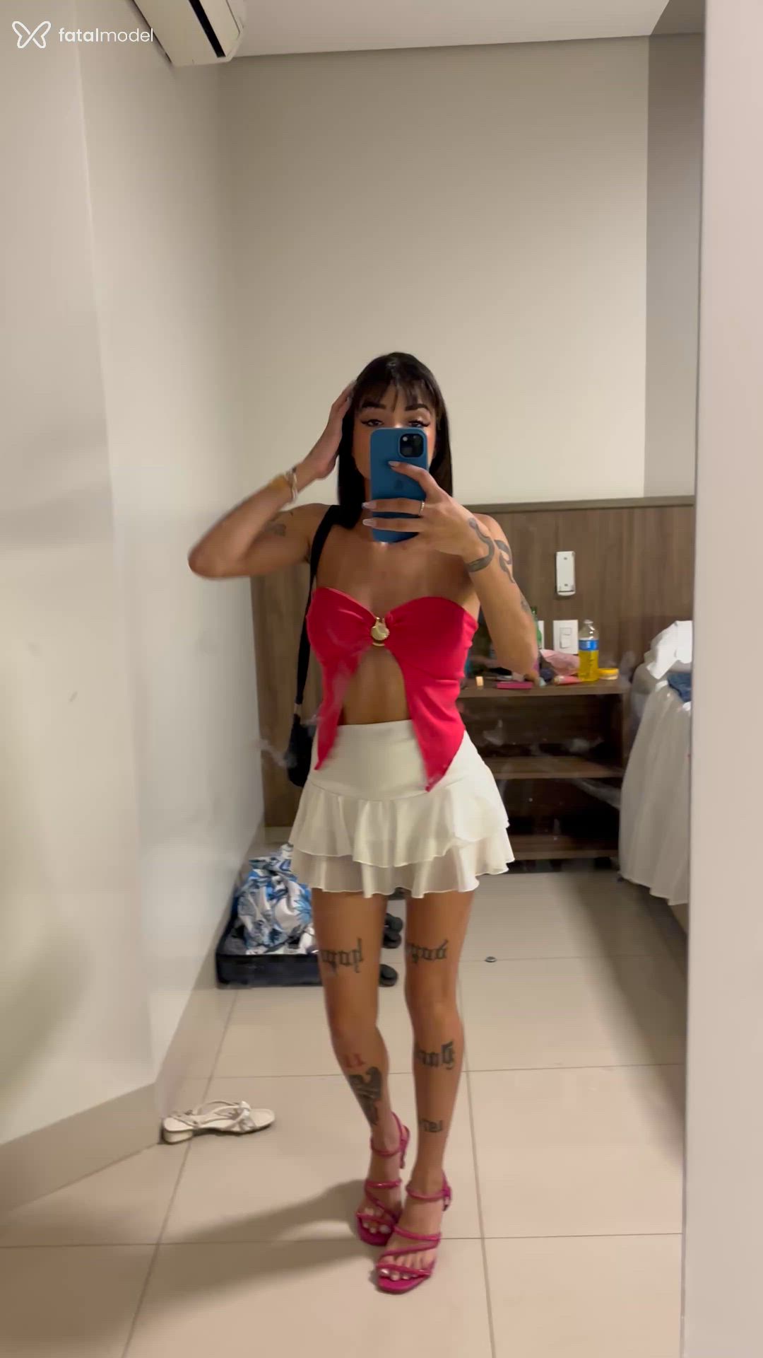 Acompanhante mulher com cabelo castanho de olhos castanhos - Tifany Vitória