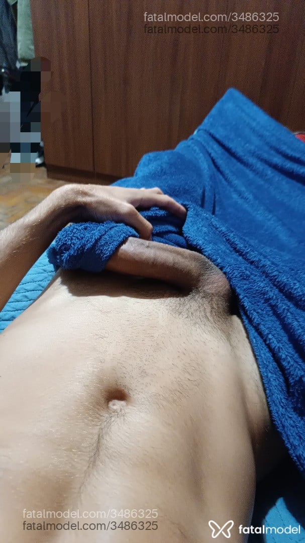 Acompanhante homem com cabelo castanho de olhos castanhos - Secretjob