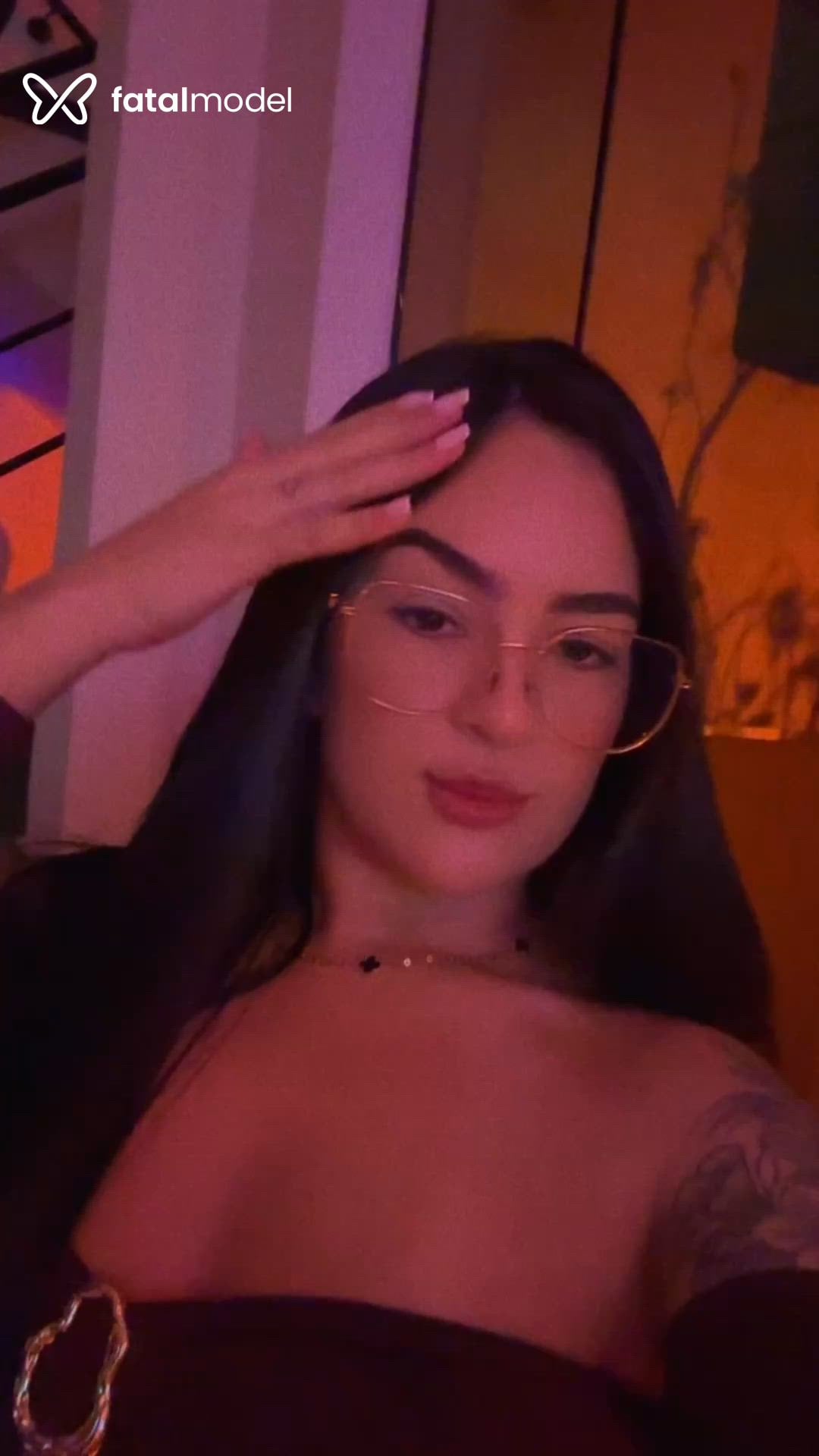 Acompanhante mulher morena (o) de olhos mel - Paty Santos