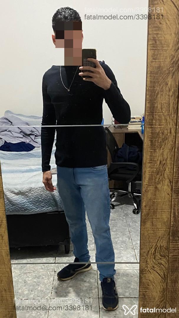 Acompanhante homem morena (o) de olhos pretos - Hig