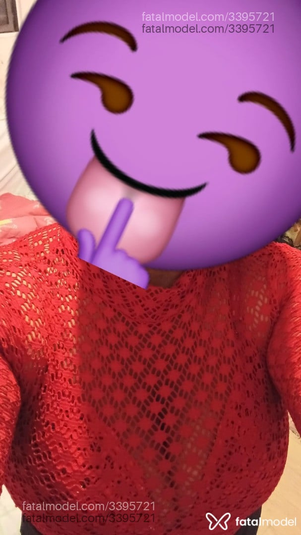 Acompanhante mulher com cabelo castanho de olhos mel - Kemy