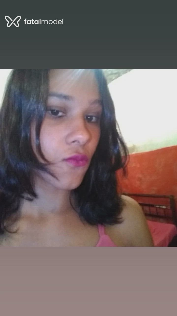 Acompanhante mulher trans com cabelo castanho de olhos castanhos - Sabrinamoranguinho