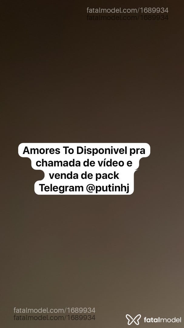 Acompanhante mulher trans morena (o) de olhos castanhos - Kefyra