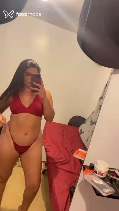 Acompanhante mulher morena (o) de olhos mel - Melissa Acompanhante mulher morena (o) de olhos mel - Melissa