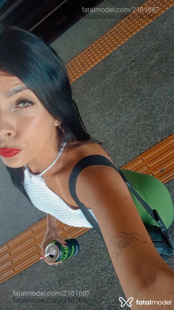 Acompanhante mulher morena (o) de olhos verdes - Raquel Bastos
