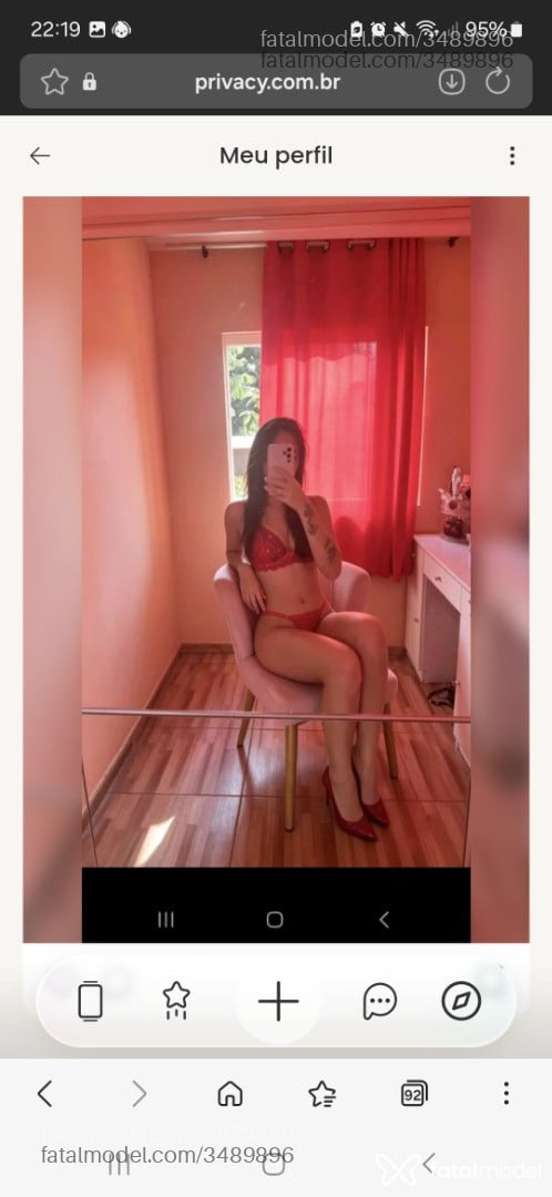 Acompanhante mulher morena (o) de olhos castanhos - Paloma