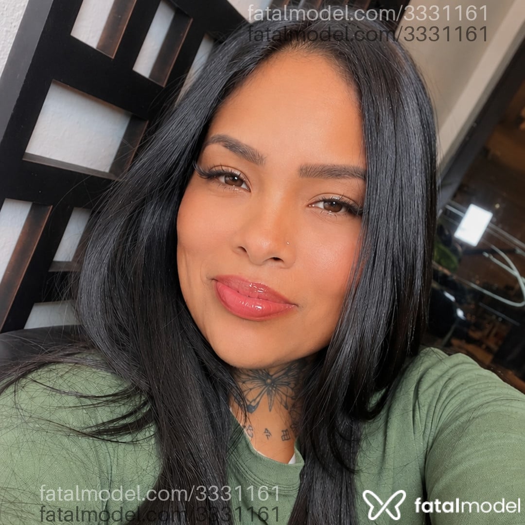 Acompanhante mulher morena (o) de olhos castanhos - Serena Diniz