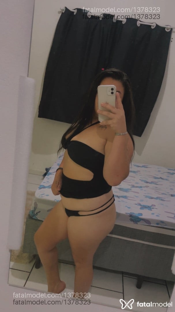 Acompanhante mulher com cabelo castanho de olhos castanhos - Cristina