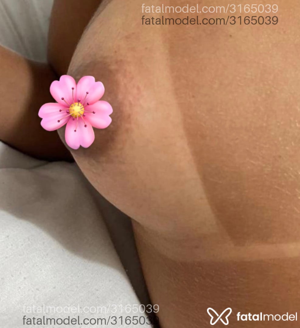 Acompanhante mulher morena (o) de olhos castanhos - Gaby Acompanhante mulher morena (o) de olhos castanhos - Gaby