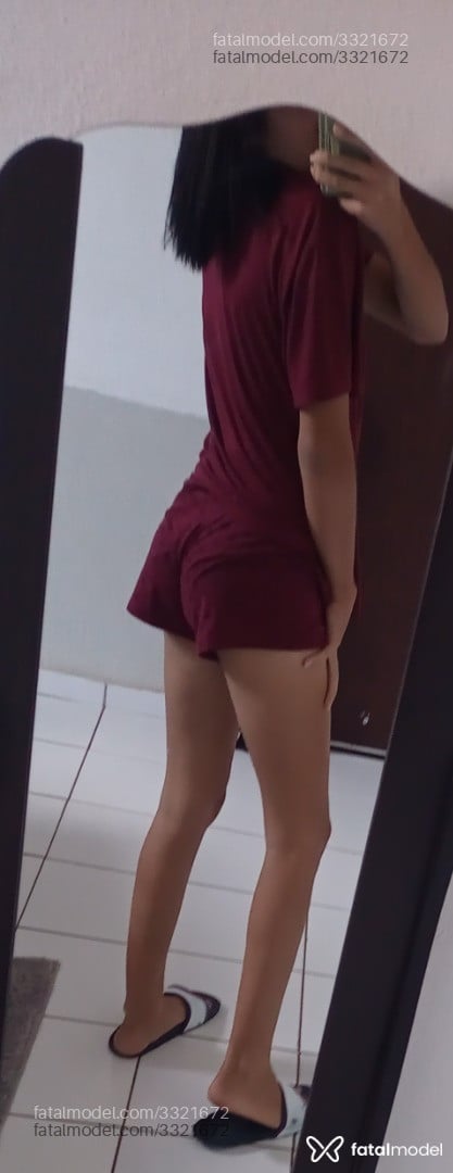 Acompanhante mulher trans com cabelo castanho de olhos castanhos - Thalita