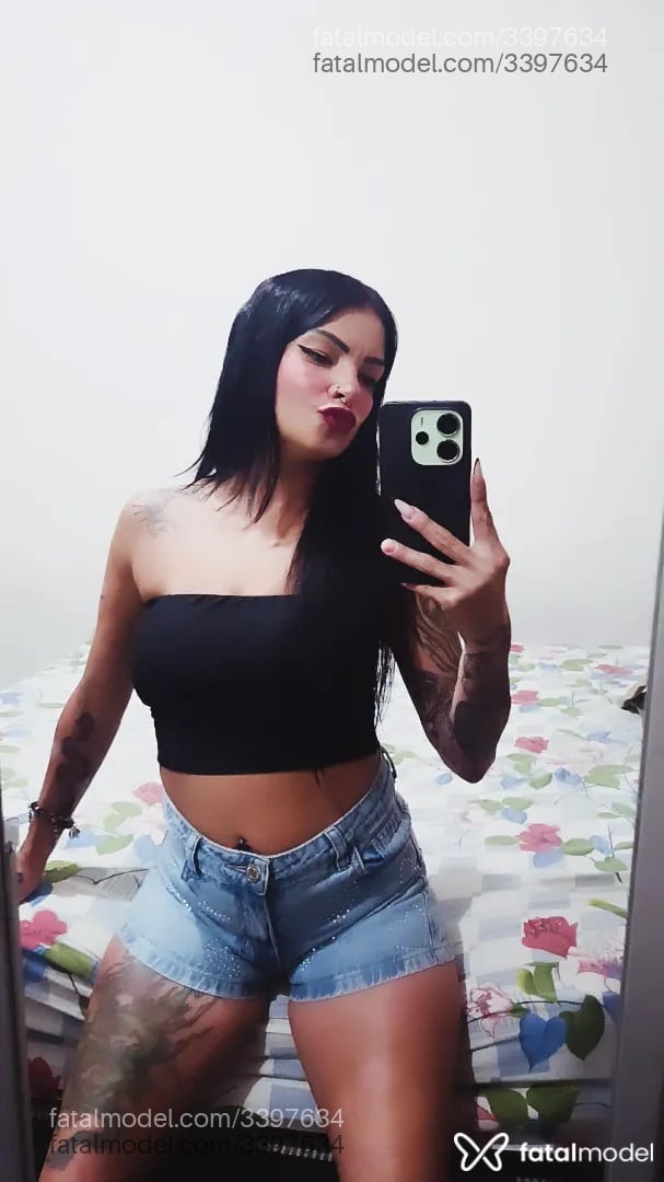 Acompanhante mulher morena (o) de olhos castanhos - Brenda