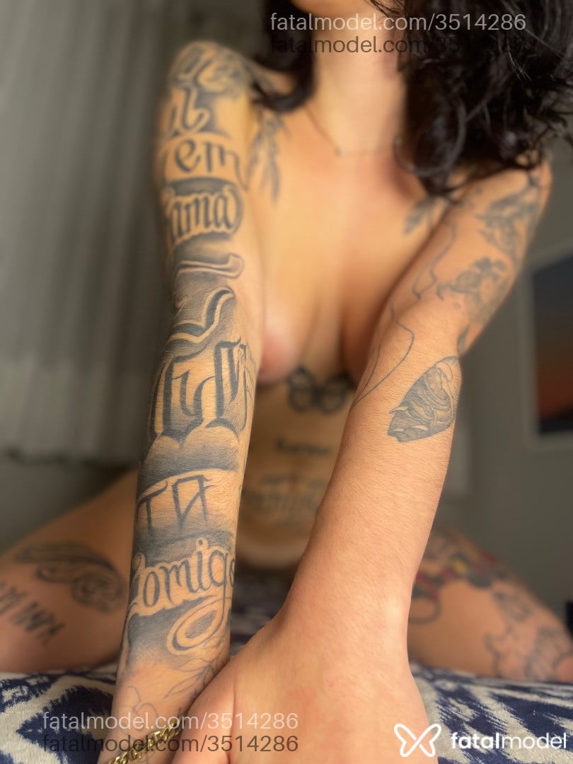 Acompanhante mulher morena (o) de olhos castanhos - Fernanda Acompanhante mulher morena (o) de olhos castanhos - Fernanda