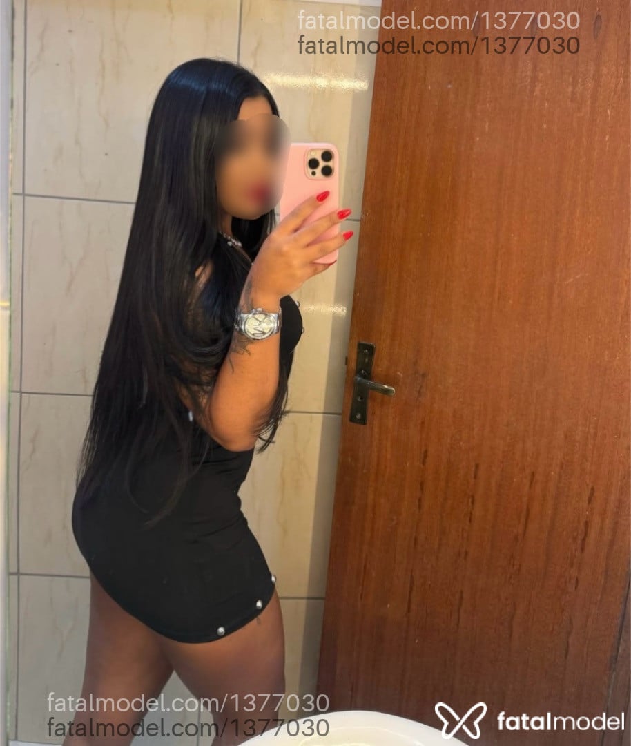 Acompanhante mulher morena (o) de olhos castanhos - LORENA