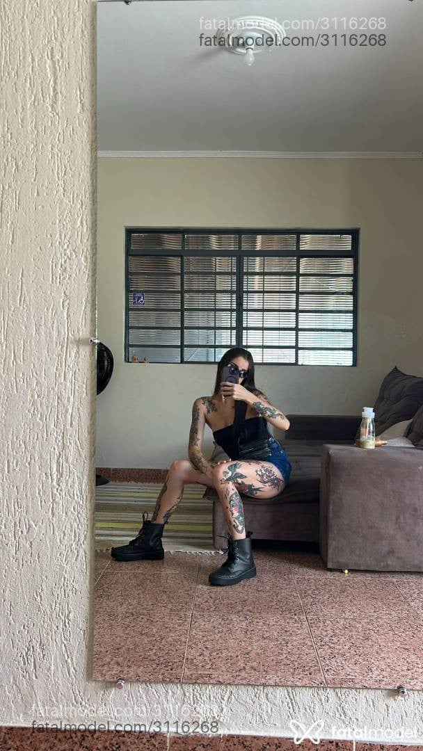 Acompanhante mulher com cabelo castanho de olhos castanhos em Mogi Guaçu - Luanova