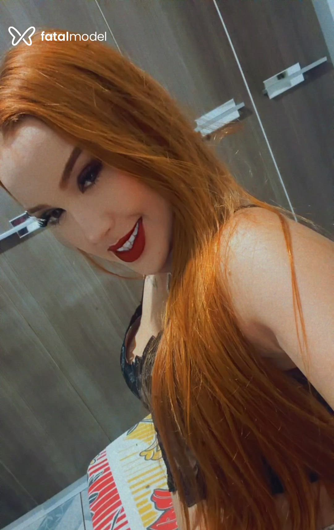 Acompanhante mulher ruiva (o) de olhos mel - Eliza