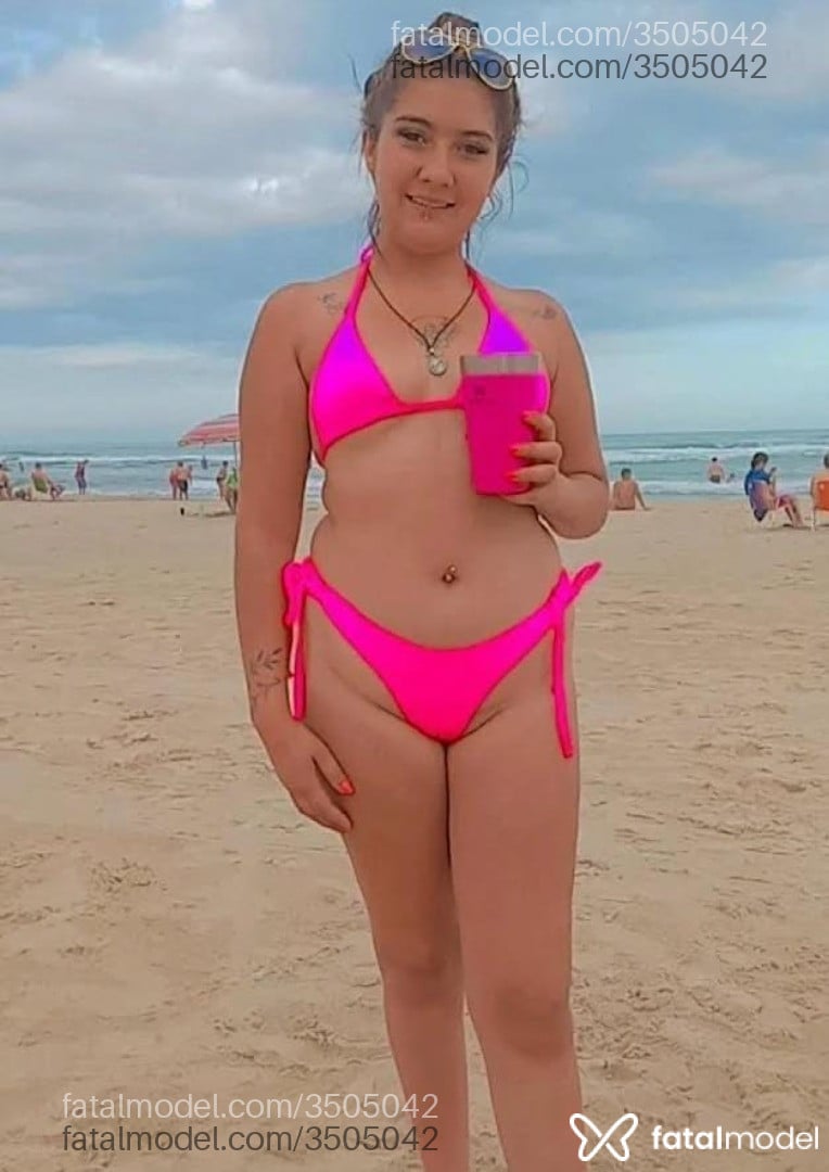 Acompanhante mulher morena (o) de olhos castanhos - Rafaella