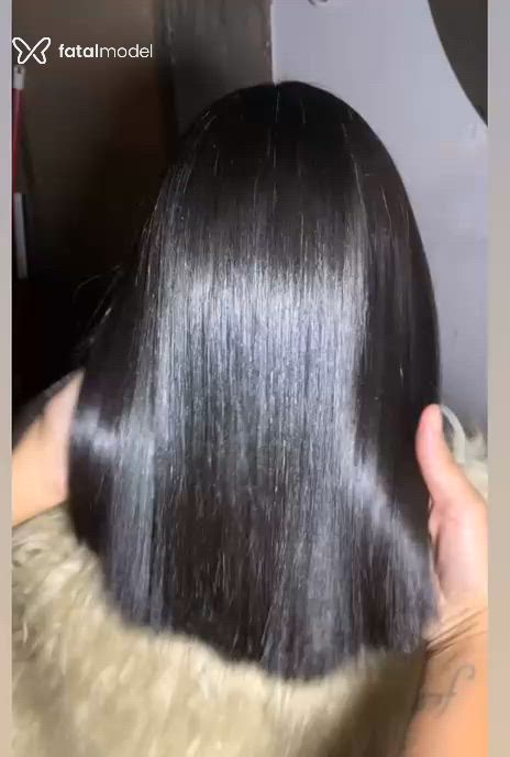 Acompanhante mulher morena (o) de olhos pretos - Bruna