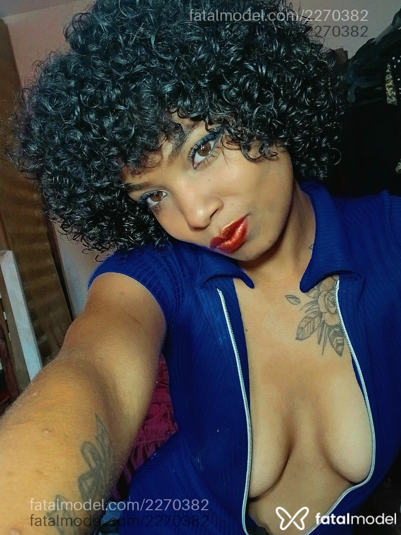 Acompanhante mulher morena (o) de olhos mel - Yara Morenno