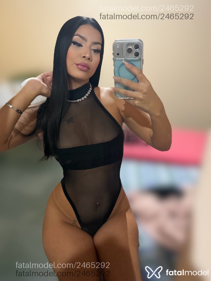 Acompanhante mulher morena (o) de olhos castanhos - Thay Martins