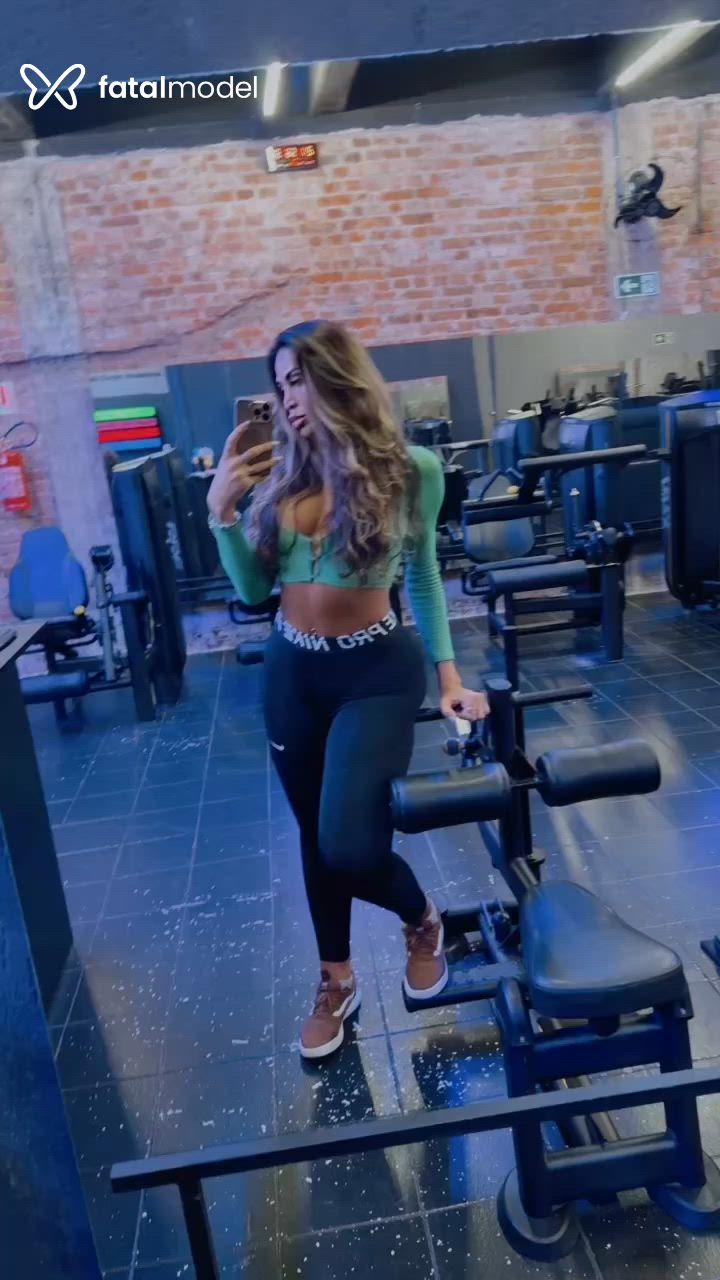 Acompanhante travesti loira (o) de olhos castanhos - Lohanna Freitas