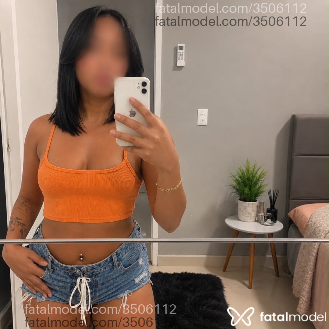 Acompanhante mulher morena (o) de olhos pretos - Bruninha