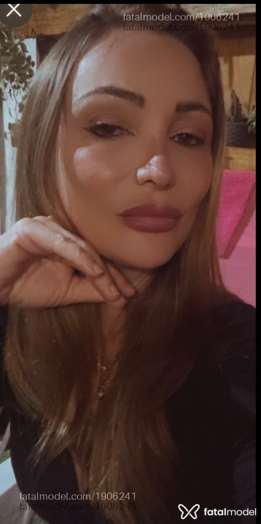Acompanhante mulher loira (o) de olhos mel - Luiza loren