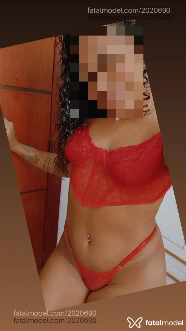 Acompanhante mulher morena (o) de olhos castanhos - Juliana