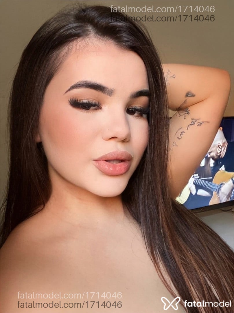 Acompanhante mulher com cabelo castanho de olhos azuis - Mary Ziemniczak
