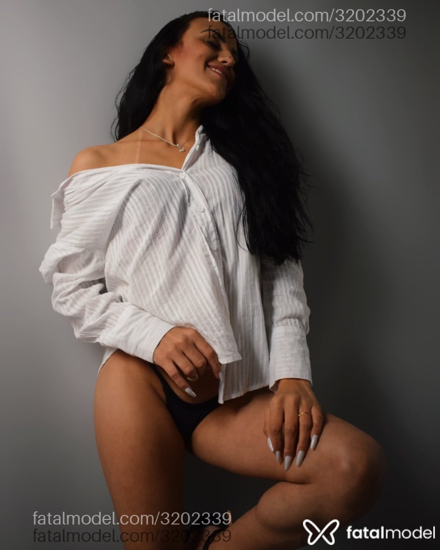 Acompanhante mulher morena (o) de olhos castanhos - Bianca