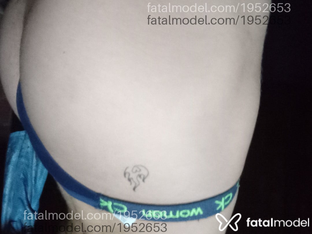 Acompanhante mulher trans morena (o) de olhos castanhos - Xbabymell
