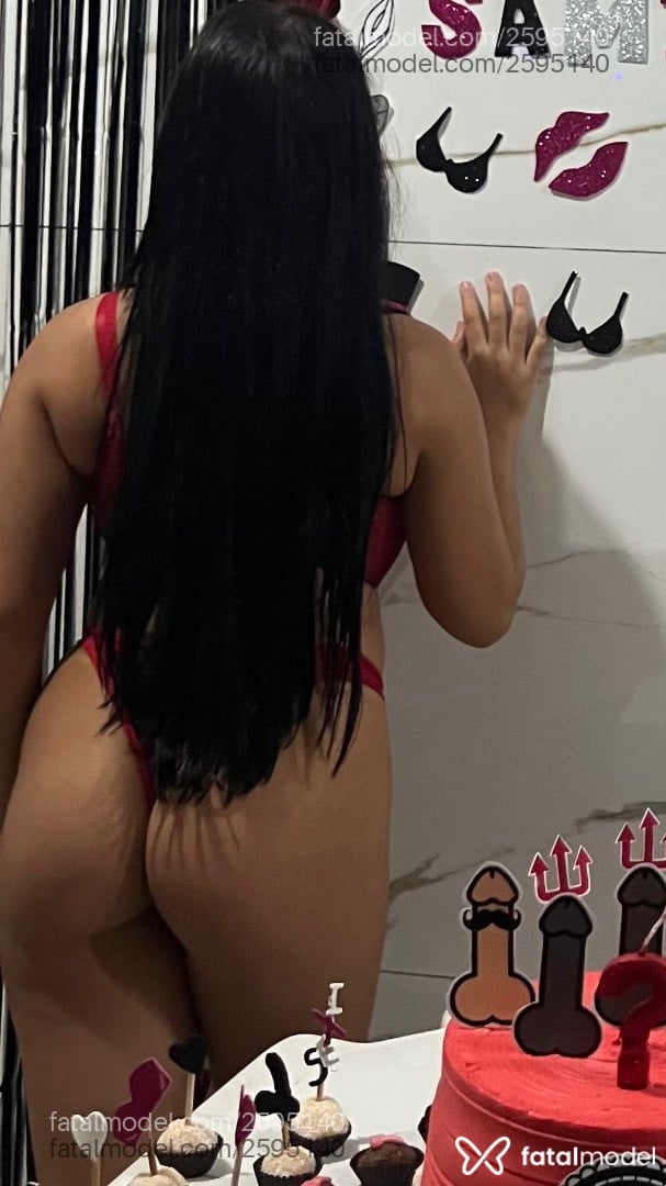 Acompanhante mulher morena (o) de olhos castanhos - Leticia