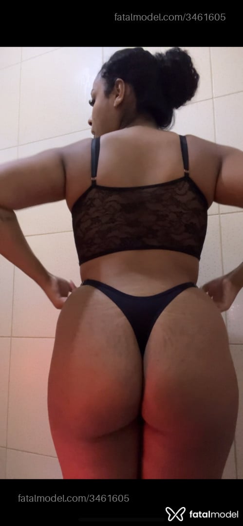 Acompanhante mulher morena (o) de olhos castanhos - Bruna