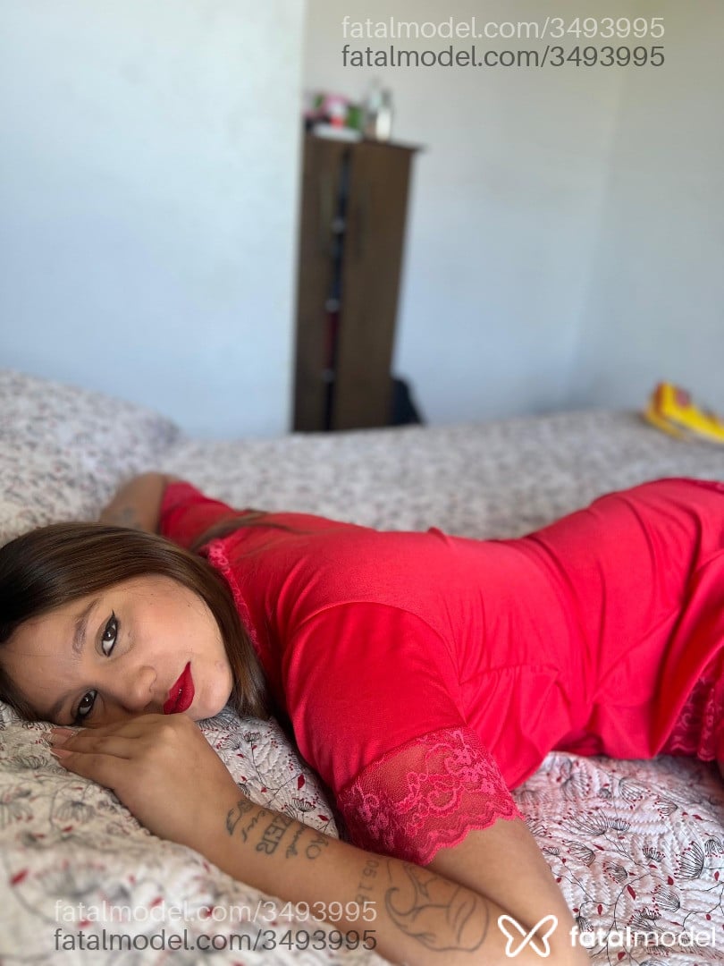 Acompanhante mulher ruiva (o) de olhos castanhos - Yasmin