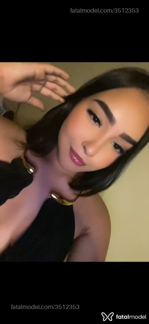 Acompanhante mulher morena (o) de olhos pretos - Melani Acompanhante mulher morena (o) de olhos pretos - Melani