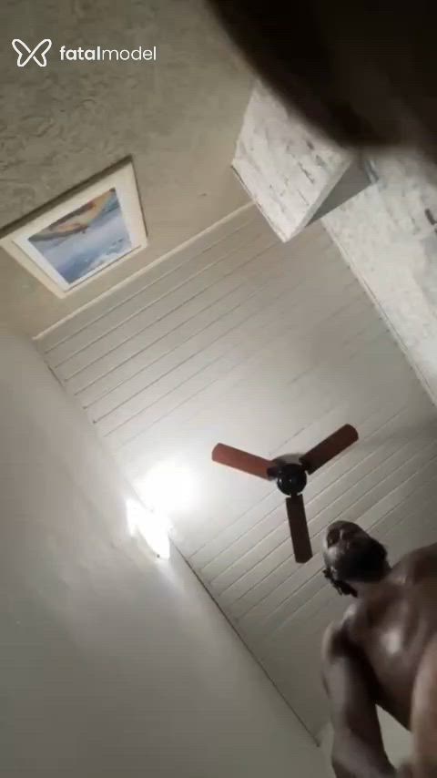 Acompanhante homem morena (o) de olhos pretos - Xxxindisponivel