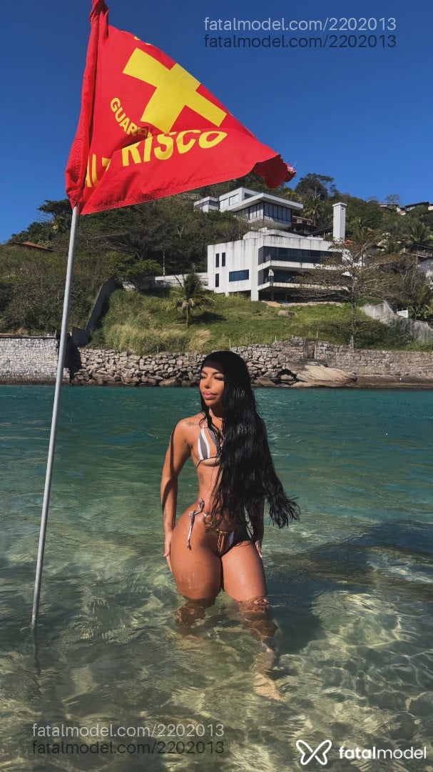 Acompanhante mulher morena (o) de olhos mel - Fernanda