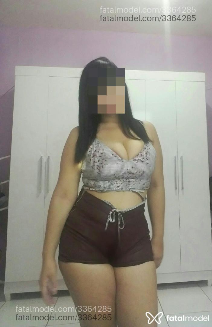 Acompanhante mulher morena (o) de olhos castanhos - Melissalaura